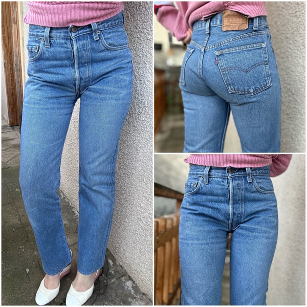 Levis 501 vintage w26 L30 medium blue jeans 80s straight leg buttonfly Levi's denim USA
