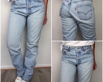 Levi's 501 vintage w29 L34 jeans 501s azul claro lavado a la piedra años 90 Levis descolorido pierna recta cierre de botones corte regular