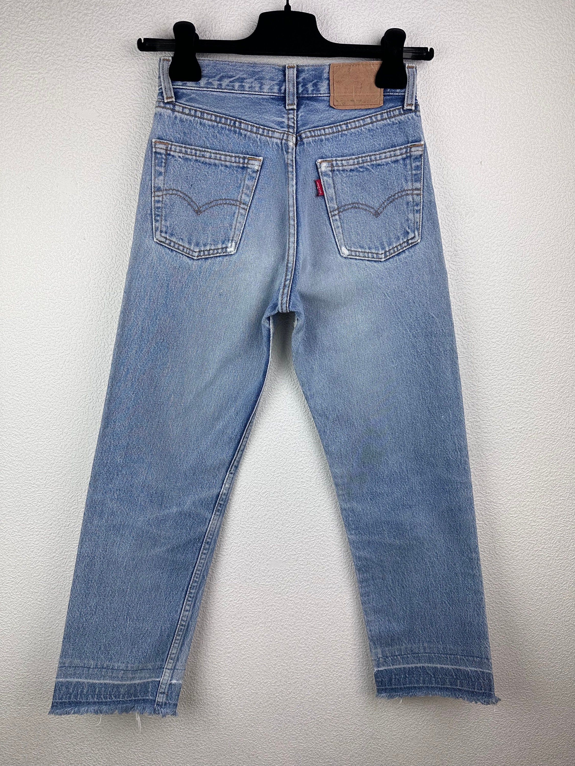 Levis 201 Vintage W23 L26 Light Blue Jeans Stonewash Faded 80s