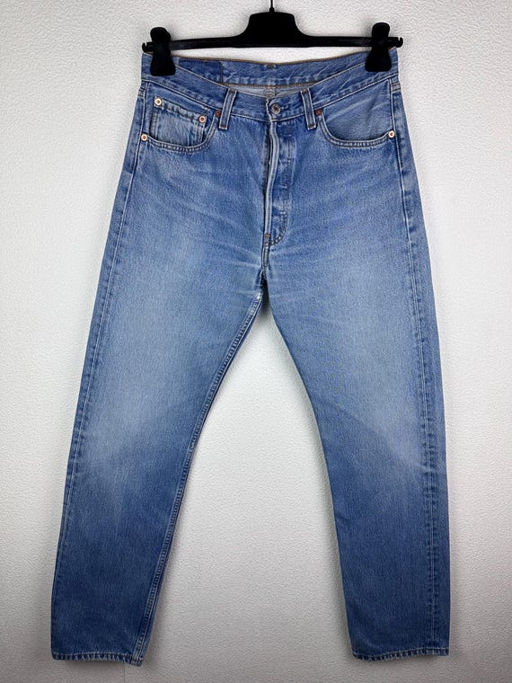 Levis 501 Vintage W31 L33 Jeans Medium Blue Stonewash Faded