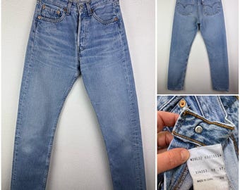 Jean Droit Homme Levi's 501 Taille 32/32, Délavé Bleu Moyen - Occasion Très Bon état