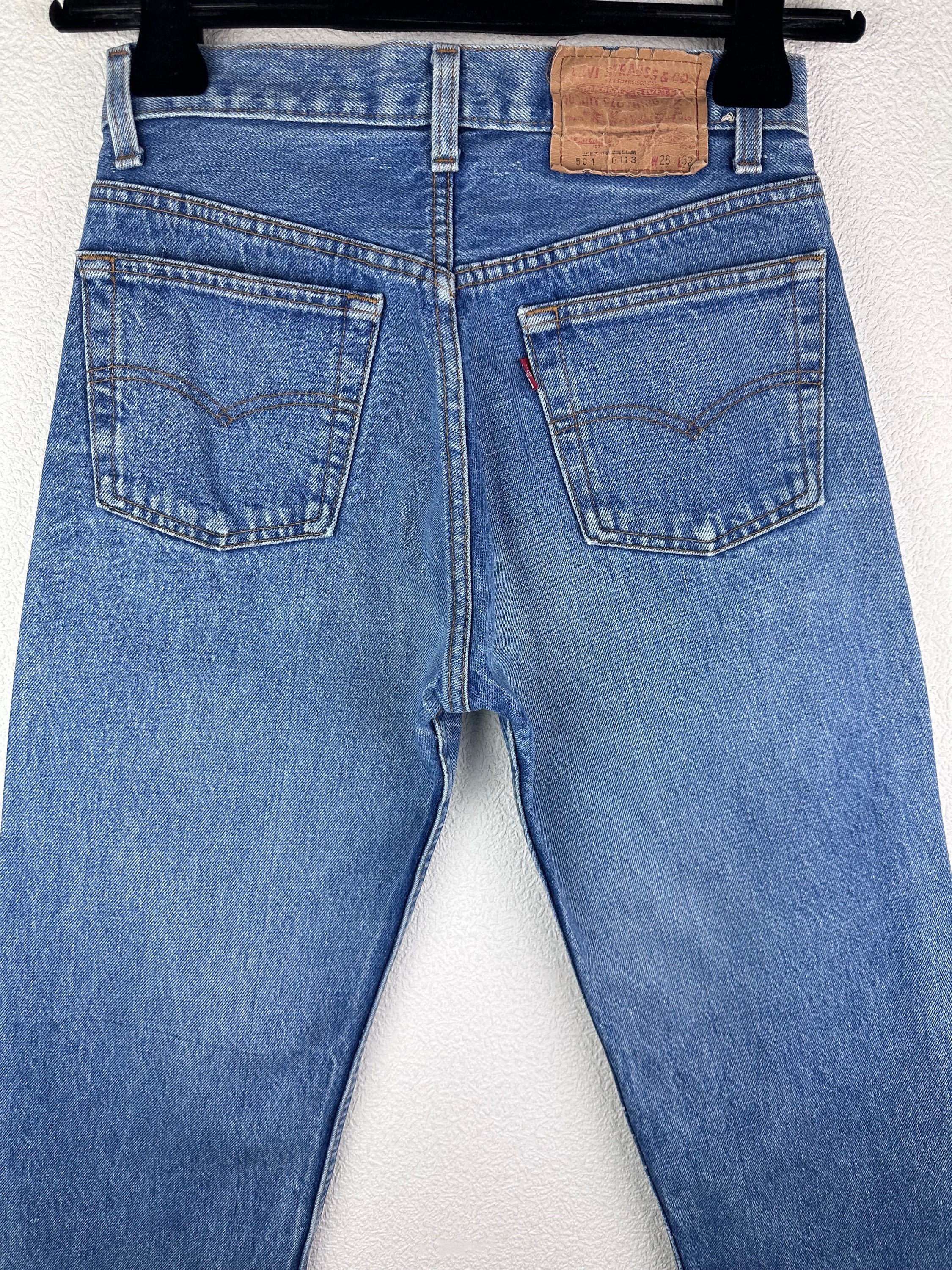 Levis 501 Vintage W26 L30 Medium Blue Jeans 80s Straight Leg Levis 501 Vintage W26 L30 Medium Blue Jeans 80s Straight Leg