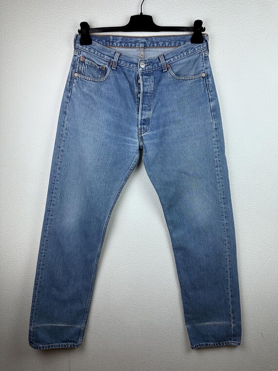 Levis 501 Vintage W32 L33 Jeans 501s Medium Blue Stonewash