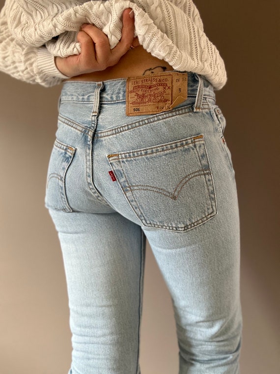 Levis 501 Vintage W24 L32 Light Blue Jeans Stonewash 90s Straight Leg Buttonfly Levis Denim France 1998 Etsy