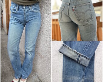 Levis 501 selvedge redline w25 L33 jeans bleu stonewash délavé 80s straight leg buttonfly Levi’s denim USA 1982