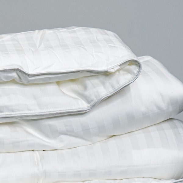 Experience Supreme Comfort with the American Comfort Queen Duvet Insert - Hypoallergenic and Cooling"