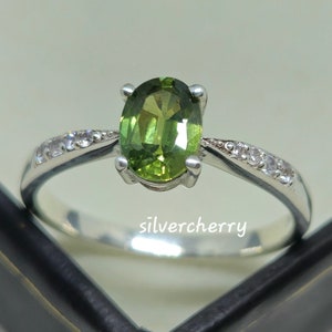 Genuine Green Sapphire Ring: Vintage 925 Sterling Silver, Moissanite Accents
