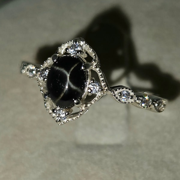 Anillo de zafiro estrella negra natural, anillo de declaración, anillo de oro blanco y plata de 14 k, anillo de estrella negra de 4 rayos, regalo de aniversario, anillo de compromiso