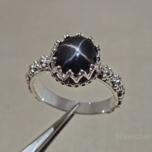 Bague vintage saphir étoilé noir, bague empilable, argent sterling 925, bague étoile noire 4 rayons, bague de naissance de septembre, cadeau pour elle