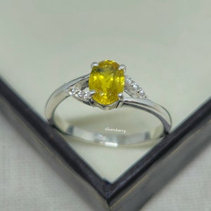 Precious Yellow Sapphire Ring, Unique Vintage Ring, 925 Sterling Silver Ring, Sapphire Ring, Statement Ring, Anniversary Gift Ring for Her
