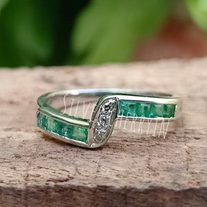 Anello in argento sterling con smeraldo e diamanti: pietra quadrata fatta a mano