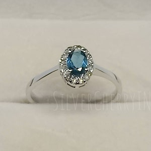 Handmade London Blue Topaz Ring: 925 Sterling Silver Solitaire