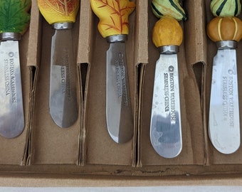Butter Spreaders 7 Butter/Cheese Knives Round Tips Stainless Steel/3D Handcrafted Handle Leaves Pumpkins Thanksgiving Fall Theme/Season