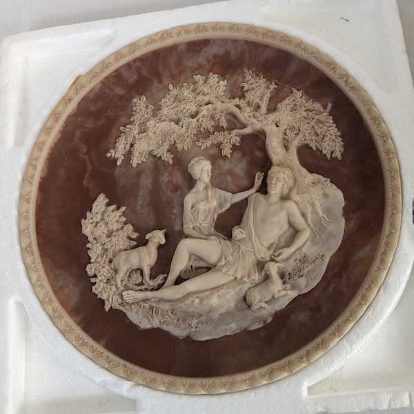 3D Cameo Plate 06466 "A thing of Beauty" Sculpture by Gayle Bright Appleby "The romantic Poets" Eclectic Elegant Romantic Exquisite Folk Art
