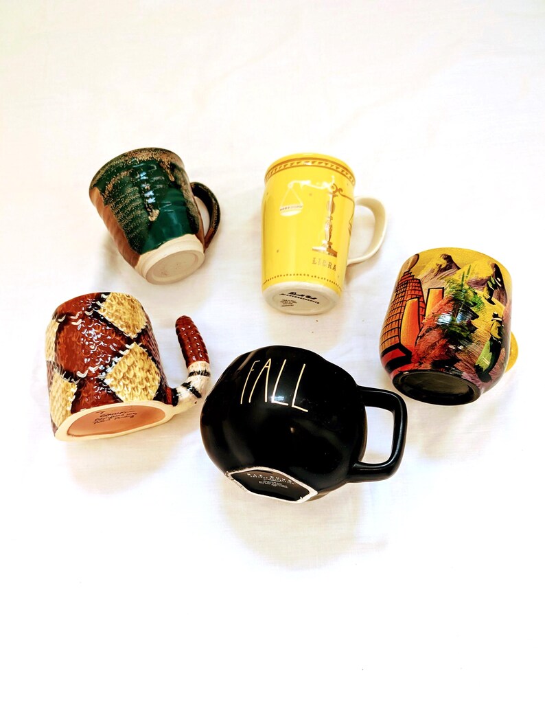 Taza de café Studio Pottery: Serpiente de cascabel, Zodíaco de Anthropologie, Otoño de Rae Dunn imagen 4