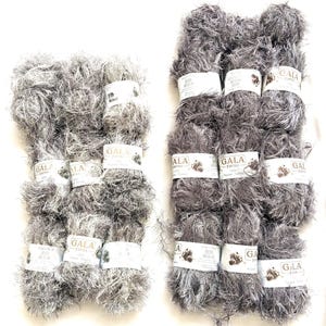 Gray Polyester Yarn Lot: Hand Knitting Crochet - 50g/1.7oz