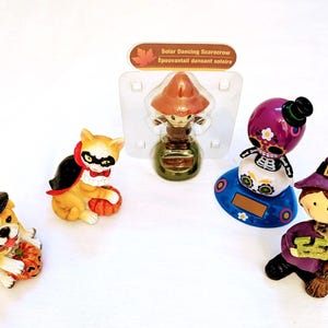 Halloween Resin Figurines: Bulldog Wizard, Cat Witch, EEK Bubblehead, Solar Scarecrow/Skeleton