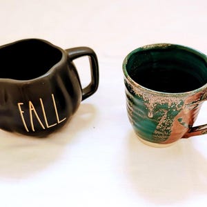 Taza de café Studio Pottery: Serpiente de cascabel, Zodíaco de Anthropologie, Otoño de Rae Dunn imagen 9