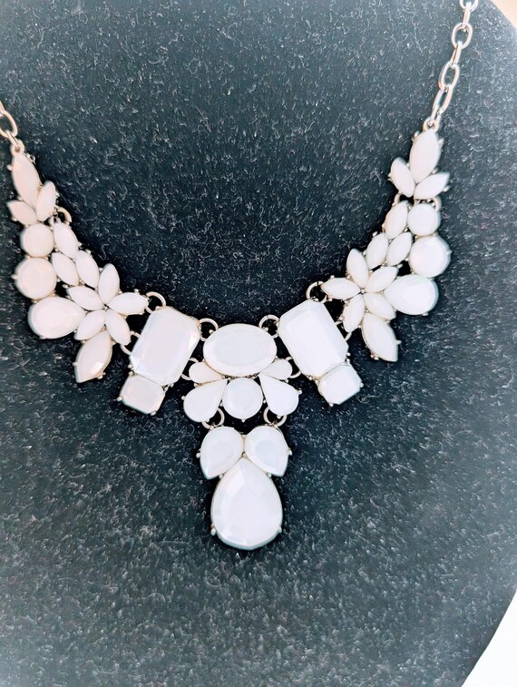Opalescent Lucite Bib Necklace: Geometric Floral … - image 6