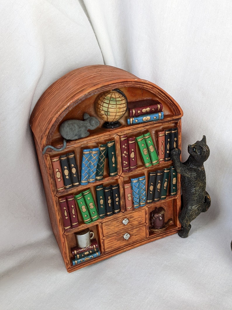 3D Hand Craft/paint White Quartz Stone CAT Bookcase BOOKENDS pair Cat