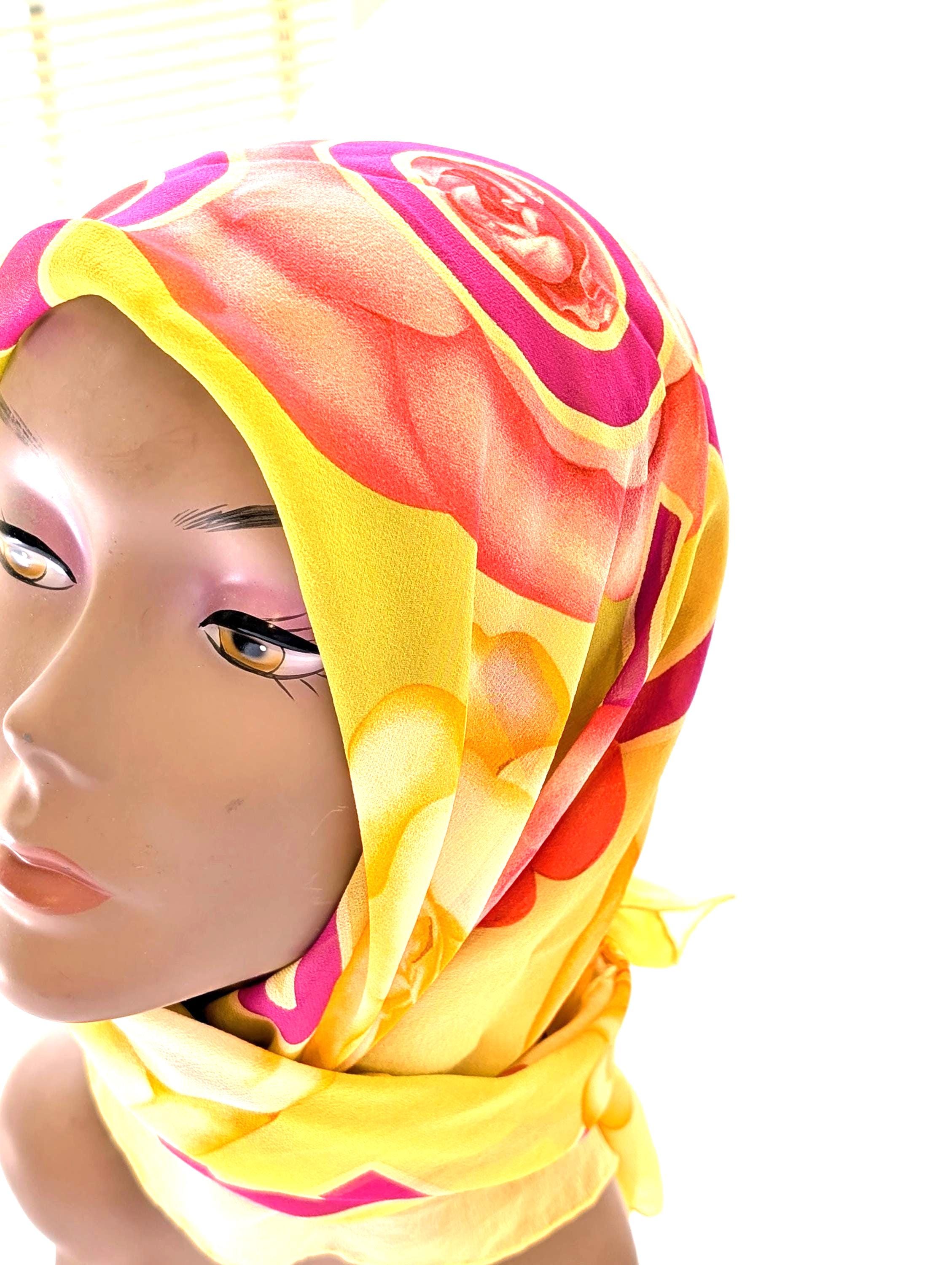 Sachi　CHANEL カラフルフラワースカーフ Sachi CHANEL カラフルフラワースカーフ Sachi CHANEL カラフル