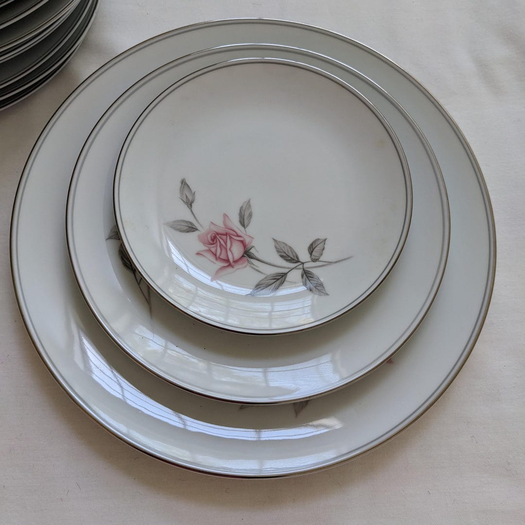 【2024年】もらって嬉しいお歳暮 人気ランキング China/japan Noritake 6044 3 Plates Dinner Rosemarie 食器