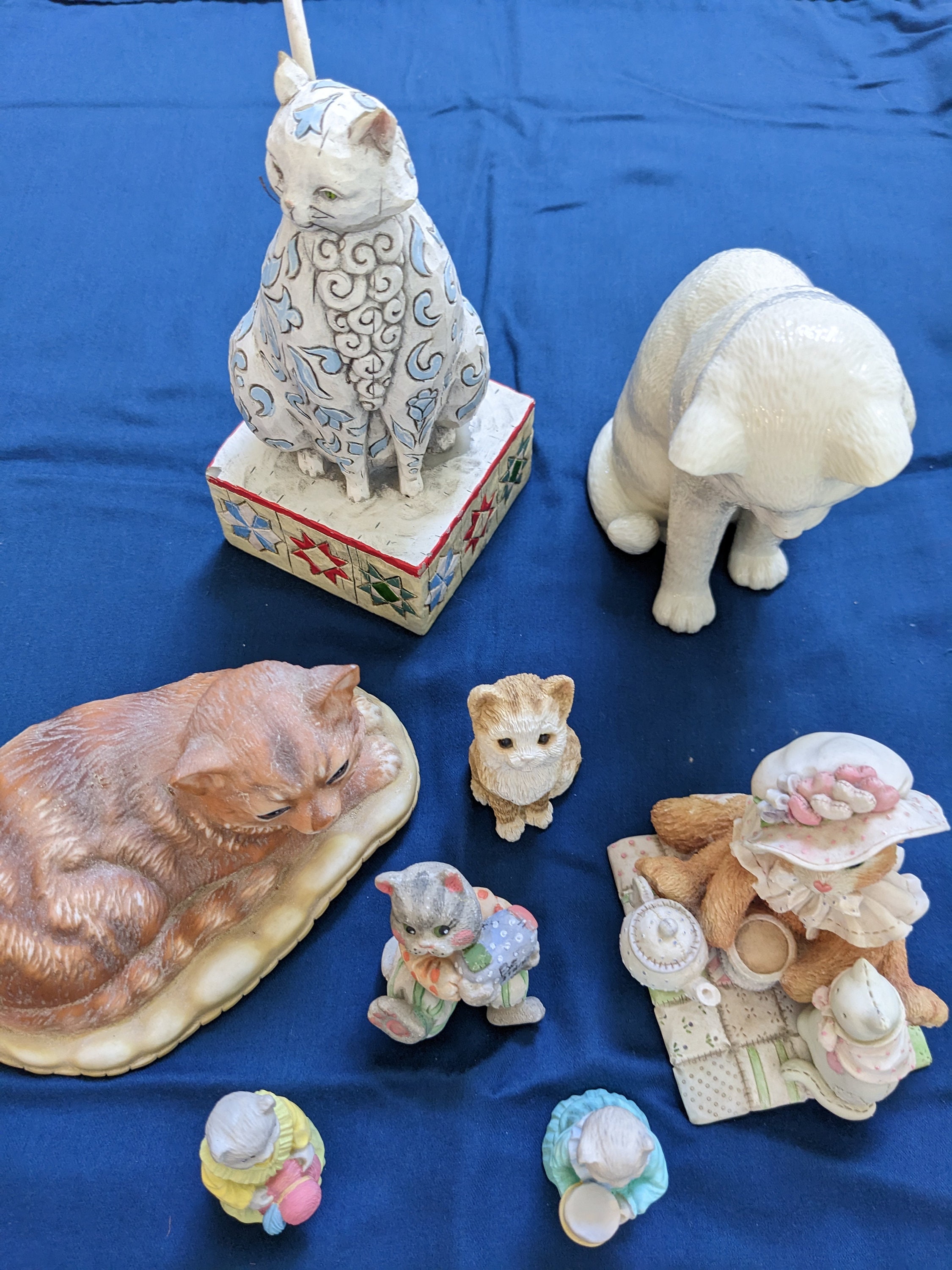 Lenox & Jim Shore Cat Figurine Collection: Calico, Tabby