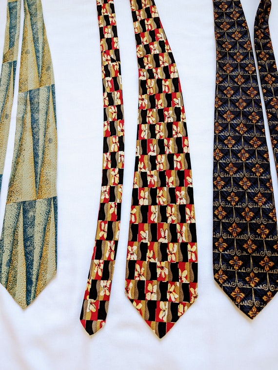 Robert Talbott Silk Necktie: Floral Geometric Pri… - image 7