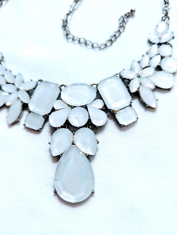 Opalescent Lucite Bib Necklace: Geometric Floral … - image 7