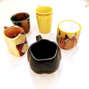 Taza de café Studio Pottery: Serpiente de cascabel, Zodíaco de Anthropologie, Otoño de Rae Dunn imagen 3