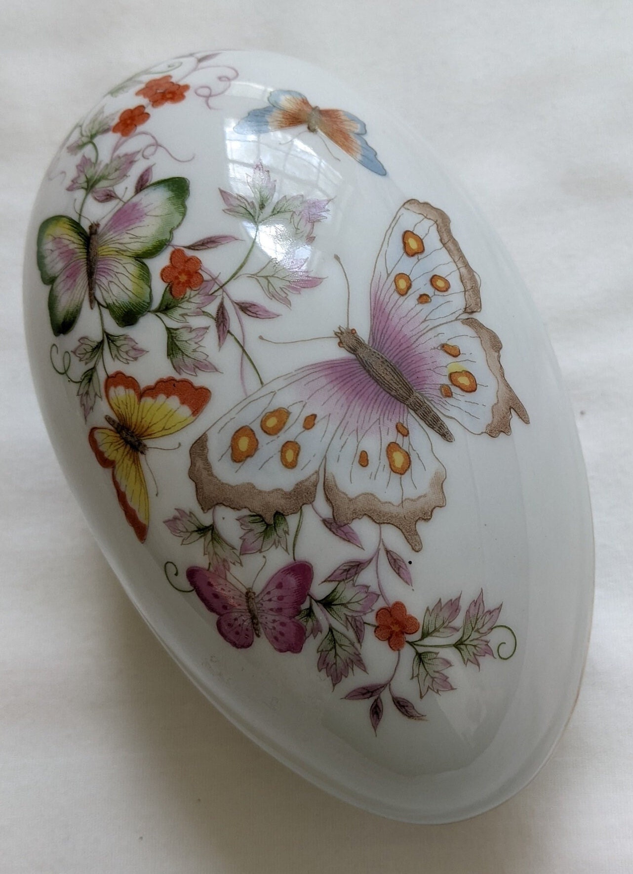 Vintage Chinoiseries Egg - 1974 Avon Egg Japan Porcelain Egg