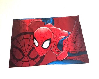 Marvel Pillowcase 2Sides Spiderman Capitan America 30"L x19.5"W Polyester Red Blue