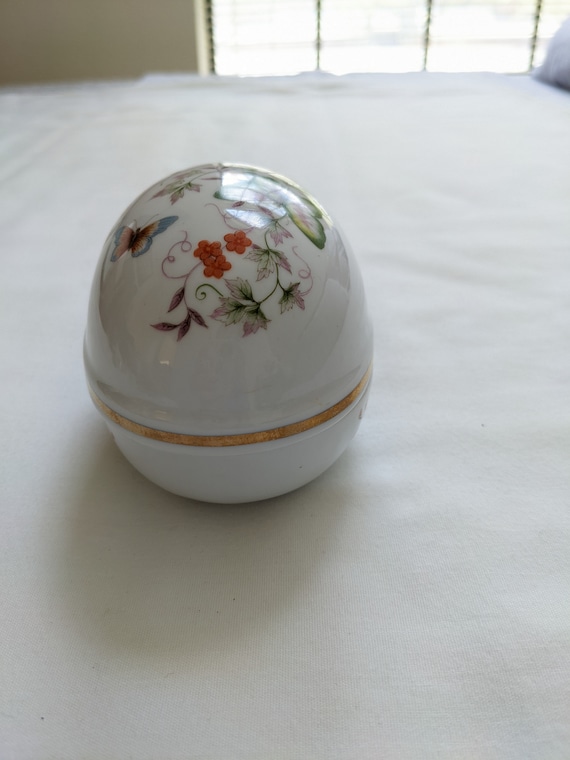 Vintage Chinoiseries Egg - 1974 Avon Egg Japan Porcelain Egg