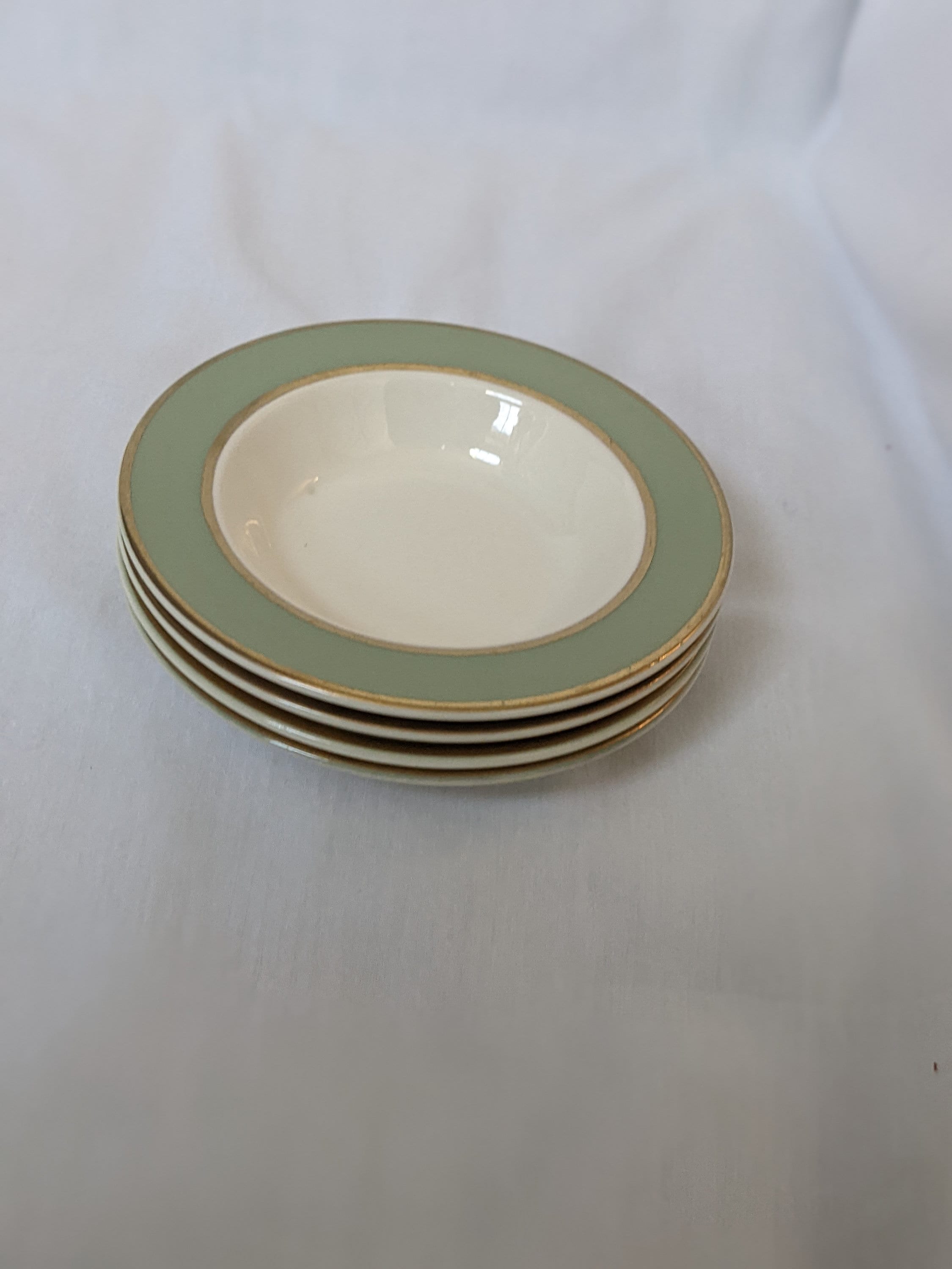 Emerald Green Gold Trim Ceramic Dinnerware – ModernSpaceLiving