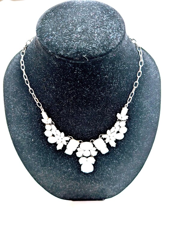 Opalescent Lucite Bib Necklace: Geometric Floral … - image 3