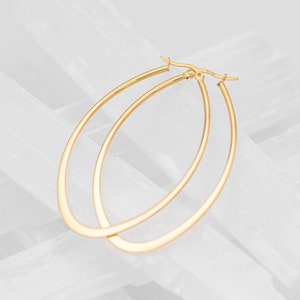 Laurie Oval Hoops - 18K Gold Earrings - Everyday Jewelry For Women - Handmade High Quality Earrings - 18K Gold-Filled Surgical Grade Steel