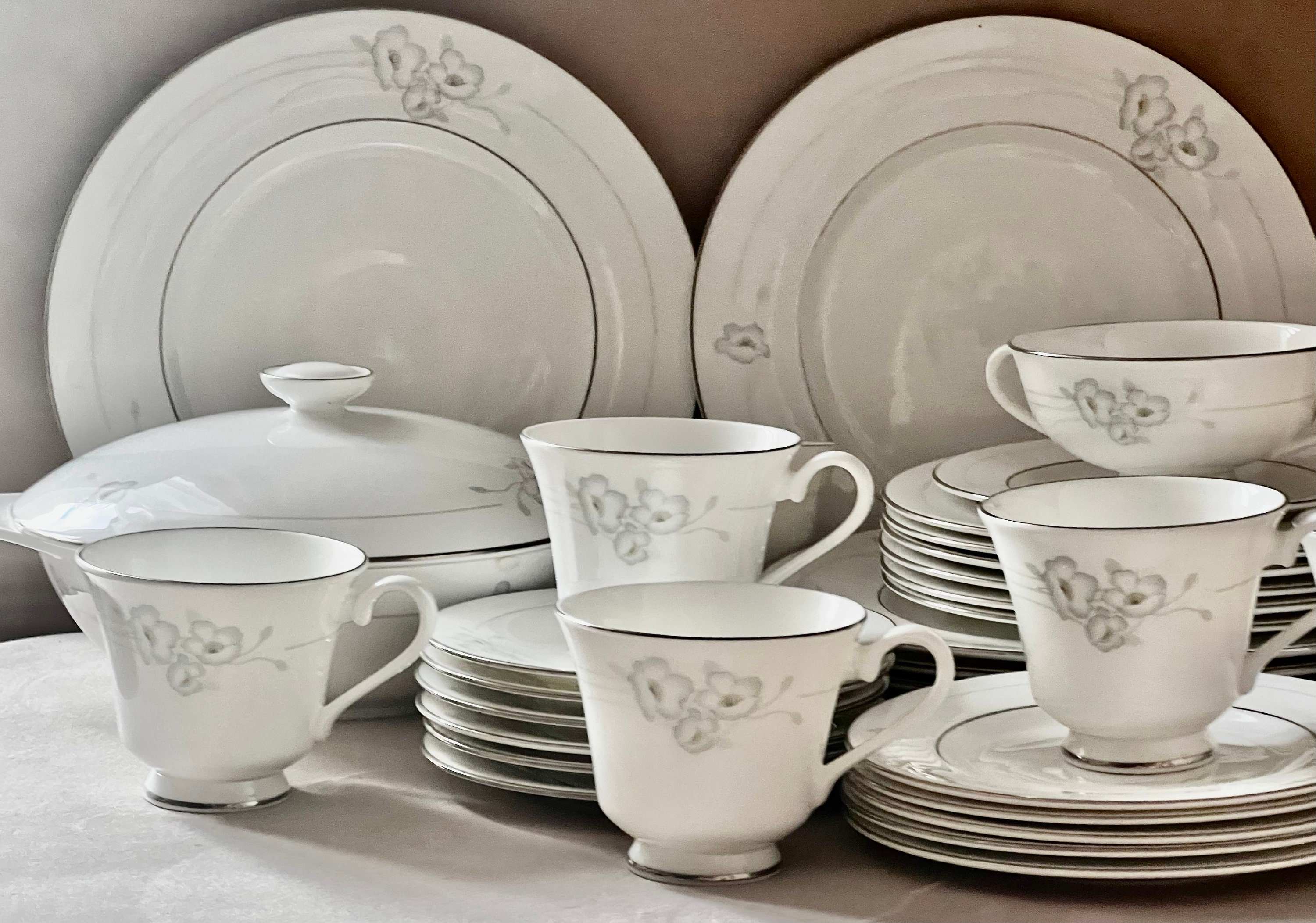 Mystique by Royal Doulton Dinner/tea Set Etsy
