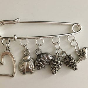 Garden creatures shawl pin, safety pin jewellery, brooch, hedgehog, lady bug, nature lovers, gardening lovers, gift for her