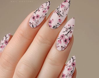 Nagelstickers kersenbloesem, Japanse nailart bloemenwateroverdracht