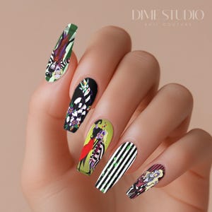 BeetleJuice & Lydia 2 - Calcomanías de Halloween para uñas, transferencias de agua, diseños de uñas de películas de terror espeluznantes, extensiones de uñas de dibujos animados