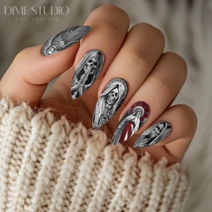 Santa Muerte Nail Decals - Skull Nail Art - Water Transfer Nail Wraps - Monochrome - Horror - Deco Nail Art