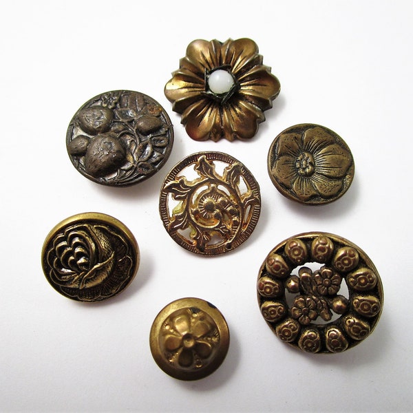 Lot Antique Vintage Brass Metal Buttons Floral Flower Designs Domed Cutouts Upcycle Button Jewelry Necklaces Repurpose Sewing