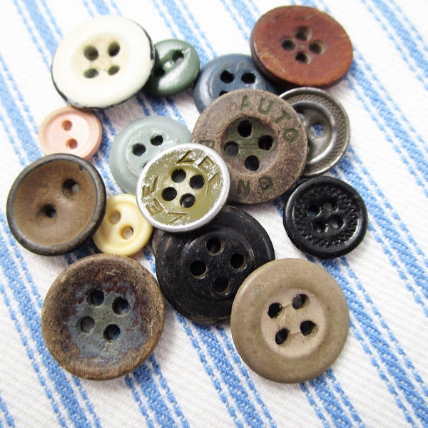 Lot Colorful Antique Work Clothes Wooden Buttons Distressed Paint Metal LEE Composite Rustic Wedding Crafts Jewelry Repurpose