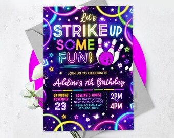Invitación de cumpleaños de bolos, ¡Vamos a divertirnos jugando a los bolos! Invitación con brillo neón arcoíris, Canva editable BS2501