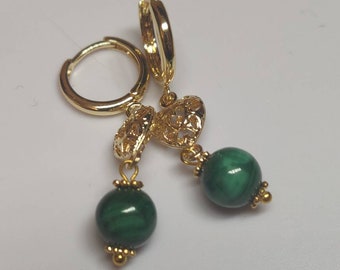 Boucles d'oreilles en malachite : pendentif coeur en or, perle de pierre verte