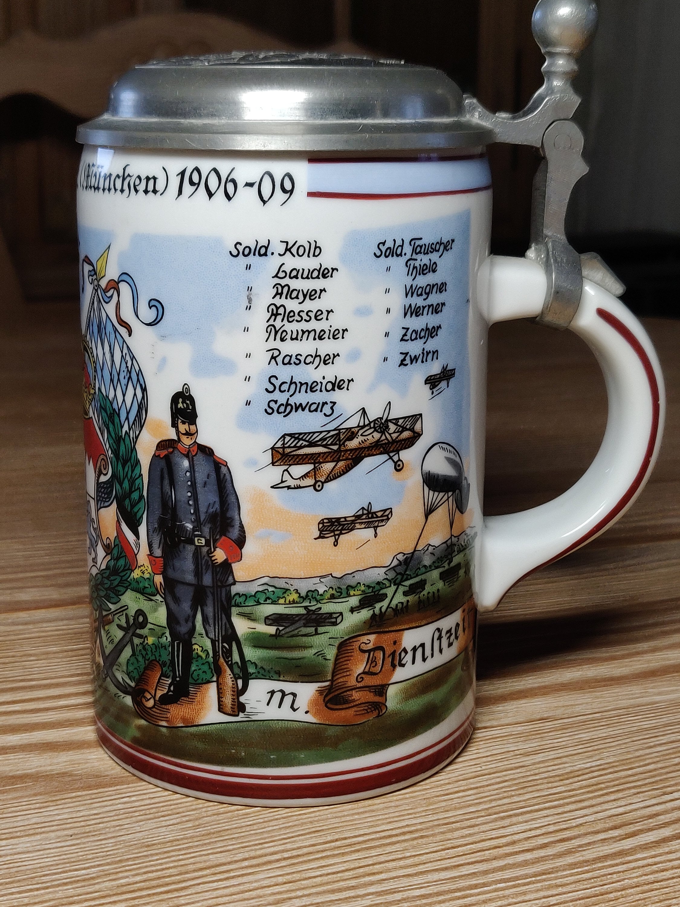 ヴィンテージのドイツ製ビールジョッキ（ジン蓋付き）、コレクターズ