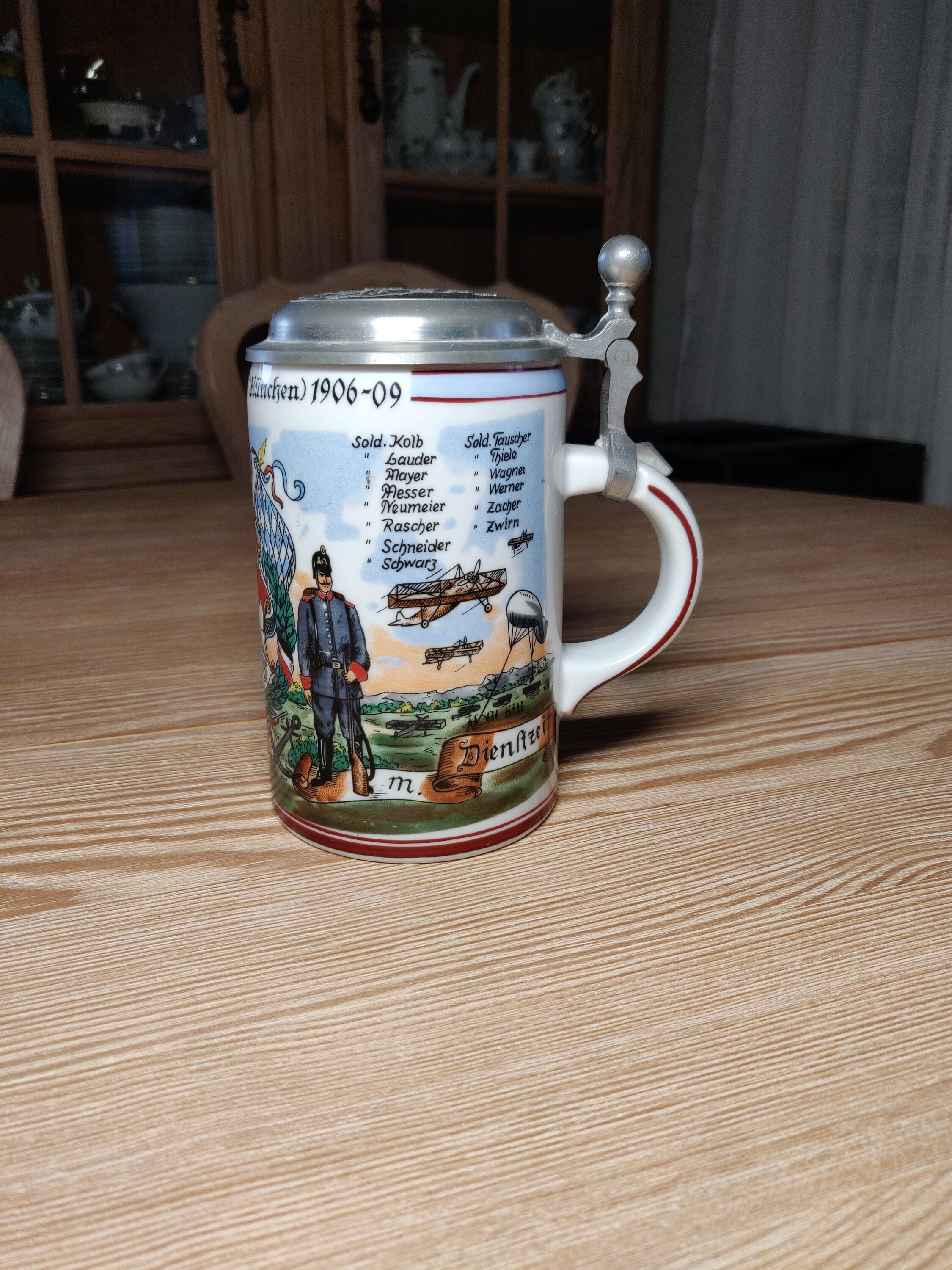 ヴィンテージのドイツ製ビールジョッキ（ジン蓋付き）、コレクターズ