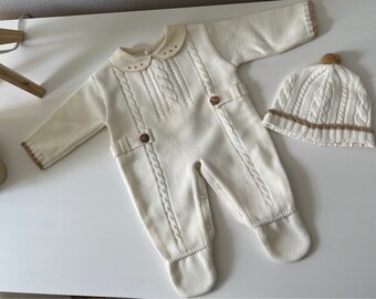 0-3 months - luxury knitted outfit set hat