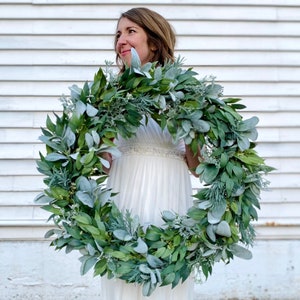 XL Lambs Ear and Seeded Eucalyptus Farmhouse Wreath, Large Yearround Greenery Wreath, Wedding Wreaths Front Door, Church Wreaths Inside imagem 1