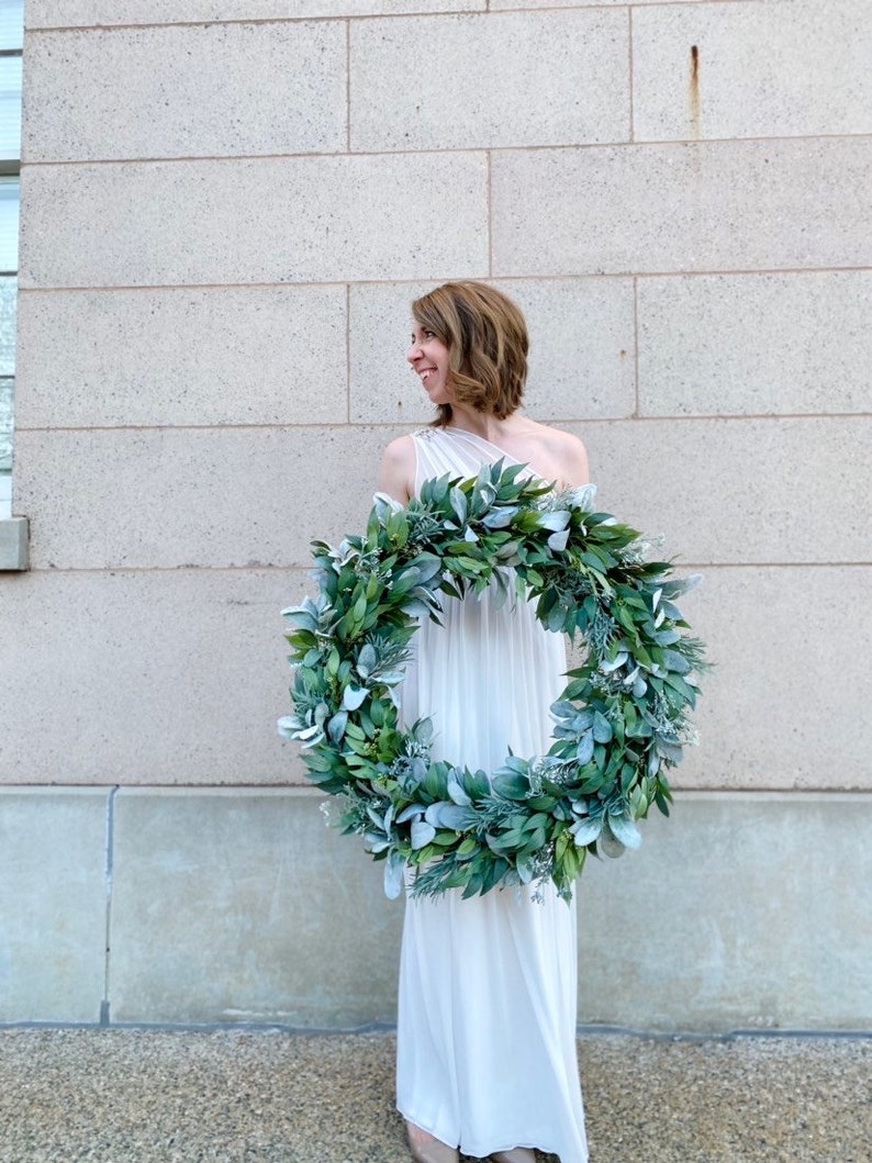 XL Lambs Ear and Seeded Eucalyptus Farmhouse Wreath, Large Yearround Greenery Wreath, Wedding Wreaths Front Door, Church Wreaths Inside imagem 4